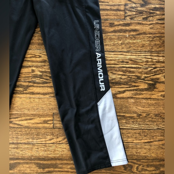 Under Armour boys sweatpants, size M - Picture 5 of 6